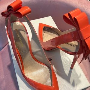 Nicholas Kirkwood - bow embellished leather and PVC pumps - GREAT DEAL!!!!